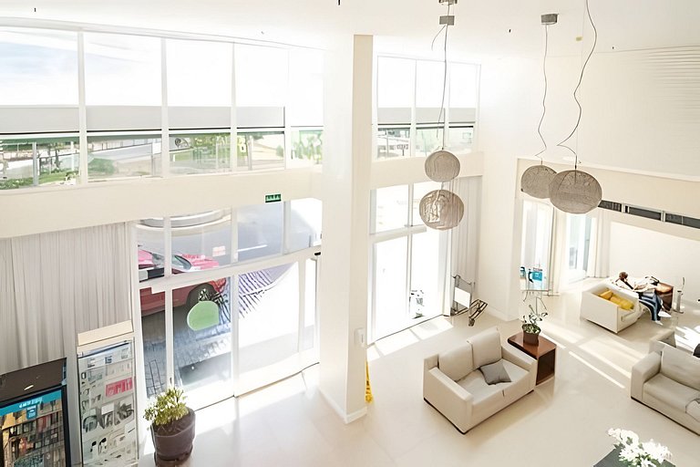 Studio com academia moderna no Saint Morritz