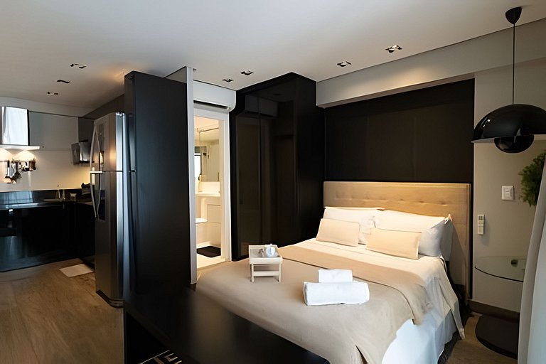 Apto com cama casal no Saint Moritz