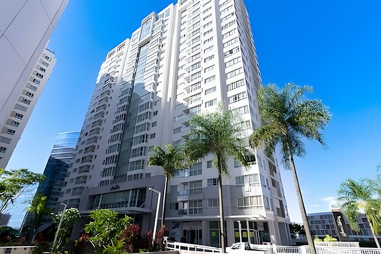 Apto com acesso a academia no Saint Morritz