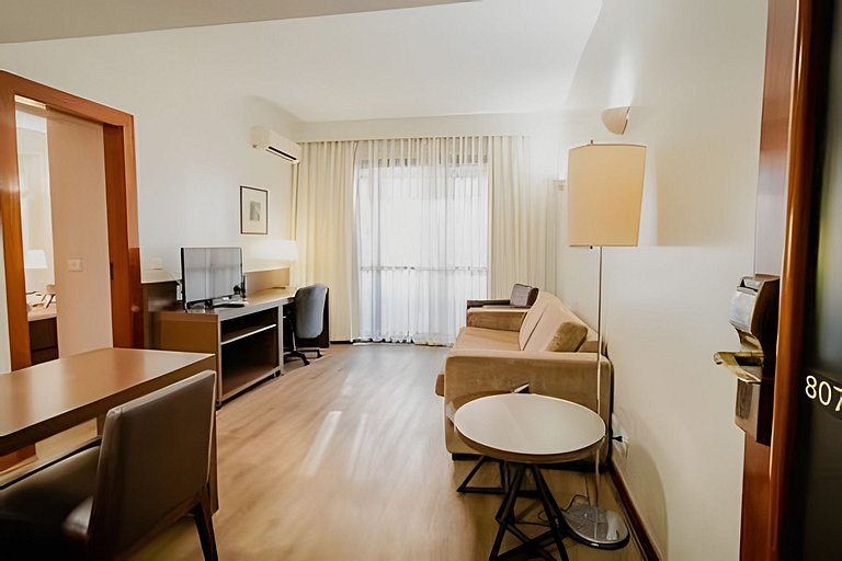 Apartamento completo no Hotel Bonaparte