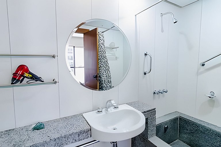 Apartamento Espaçoso no Hotel Bonaparte