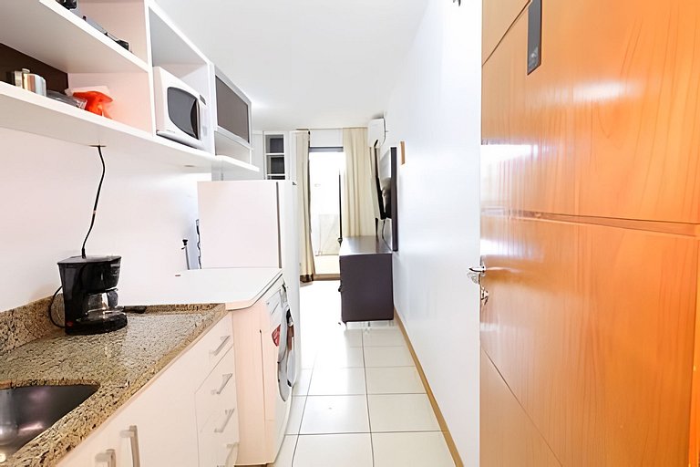 Desfrute de studio mobiliado no Life Resort