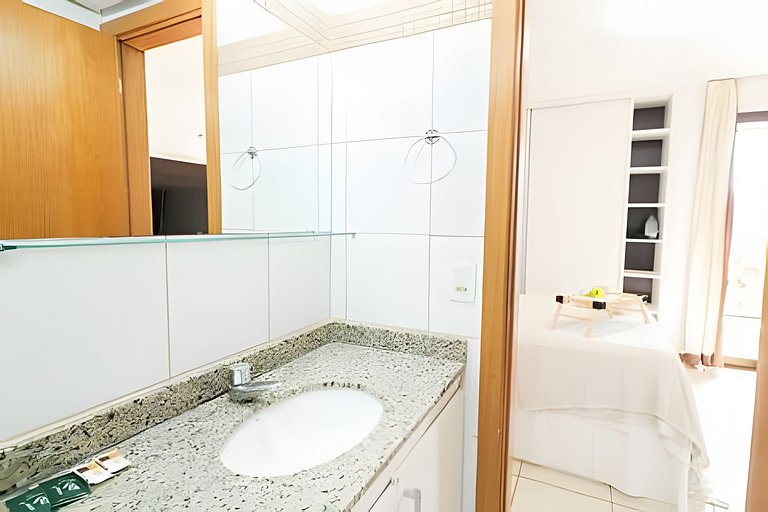 Desfrute de studio mobiliado no Life Resort