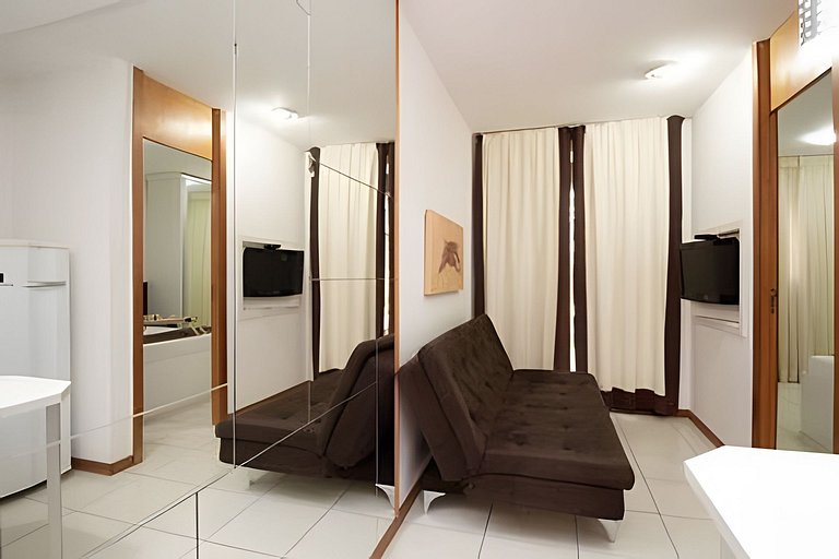 Apto privativo com piscina no Life Resort