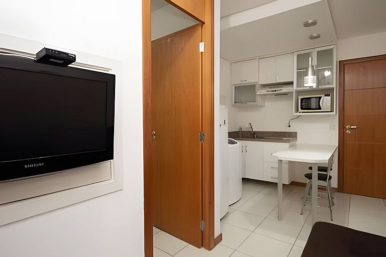 Apto privativo com piscina no Life Resort