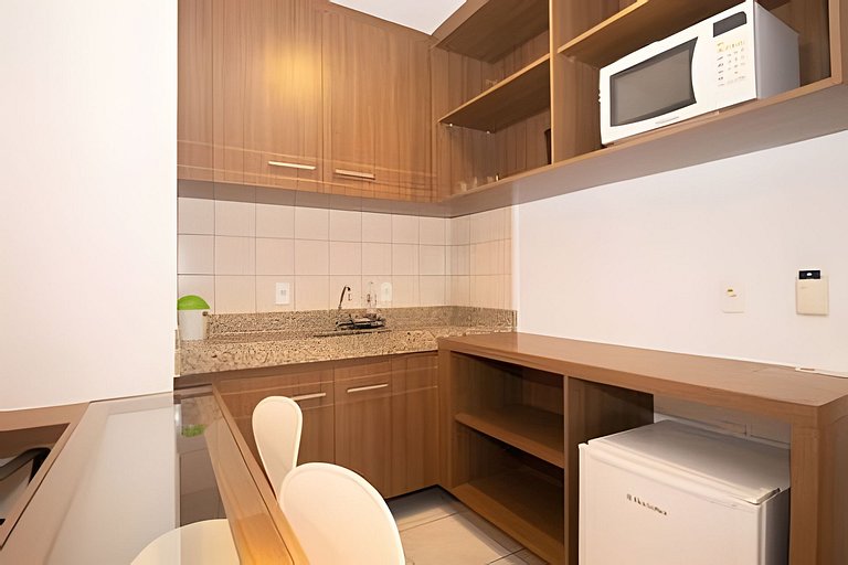 Studio completo localizado no Nobile Brasilia