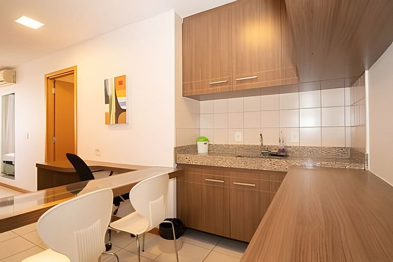 Studio completo localizado no Nobile Brasilia