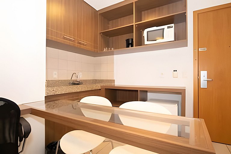 Studio completo localizado no Nobile Brasilia