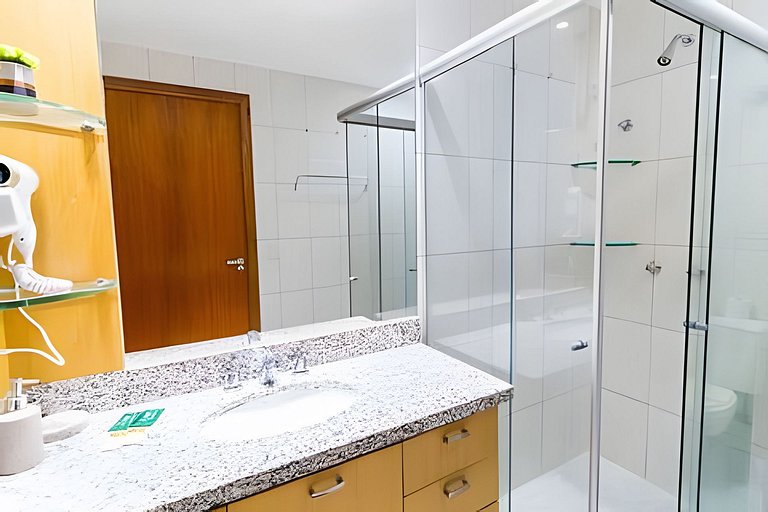 Apartamento beira lago no Premier