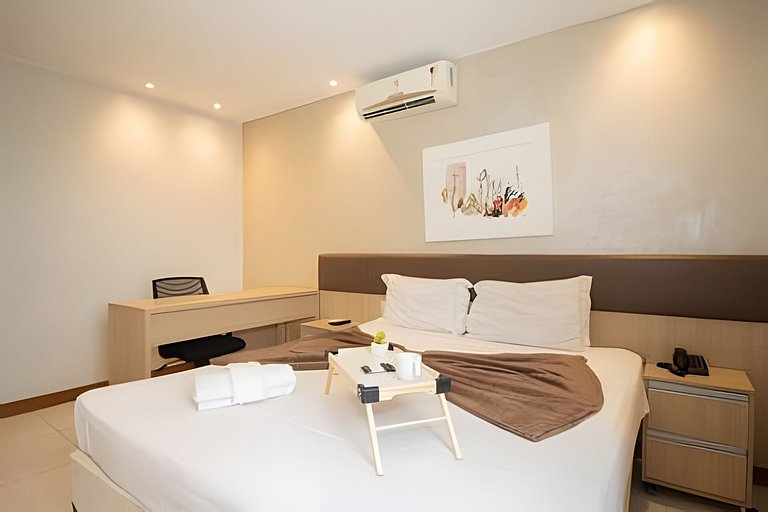 Duplex Mobiliado com Estilo no Athos Bulcão