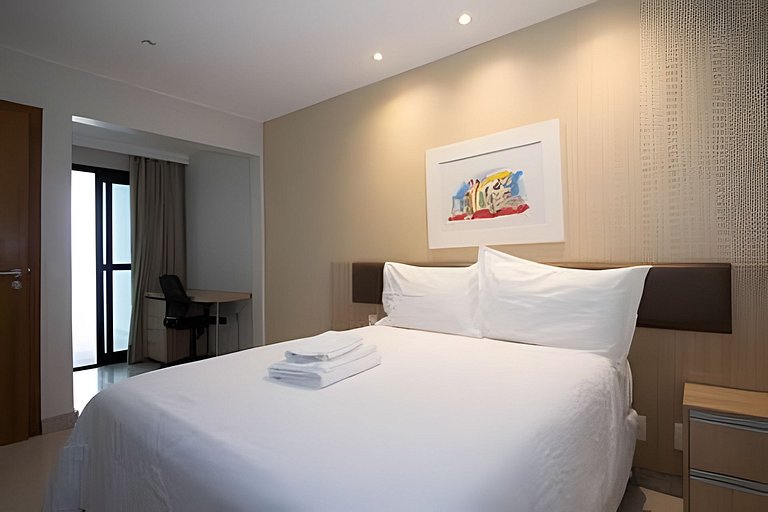 Duplex Mobiliado com Estilo no Athos Bulcão