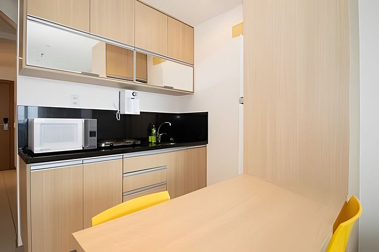 Duplex Mobiliado com Estilo no Athos Bulcão