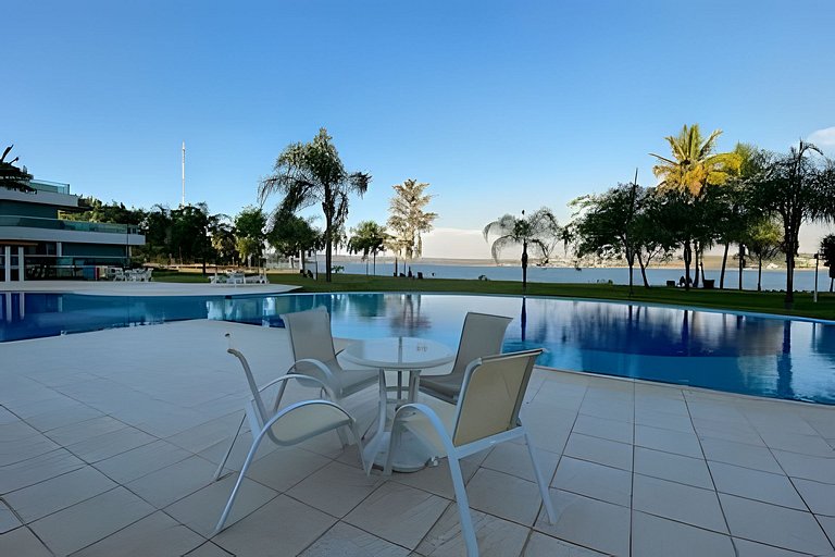 Apto com estacionamento no Lake View Hotel