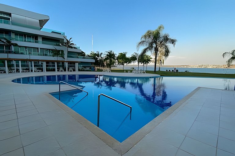 Apto com estacionamento no Lake View Hotel