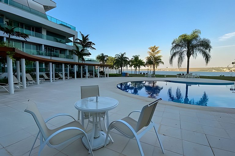 Apto com estacionamento no Lake View Hotel
