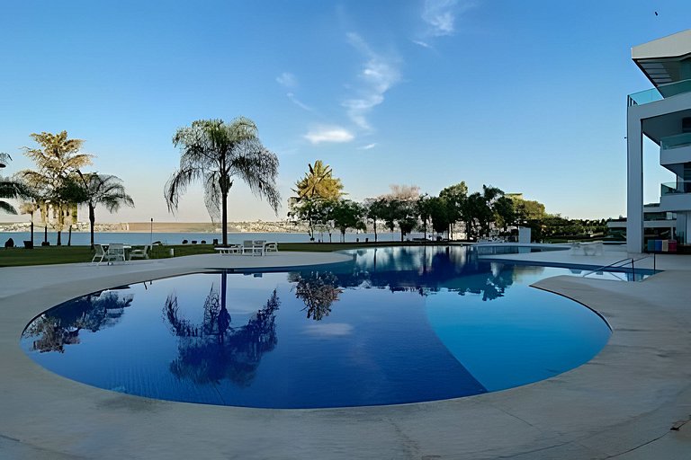 Apto com estacionamento no Lake View Hotel