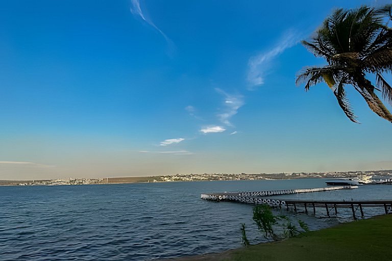 Apto com estacionamento no Lake View Hotel