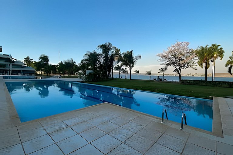 Apto com estacionamento no Lake View Hotel