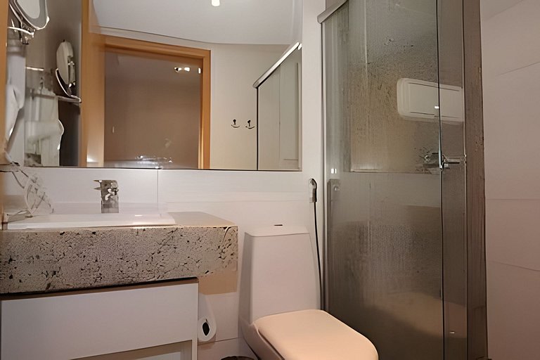 Apto com acesso a piscina e sauna no Cullinan