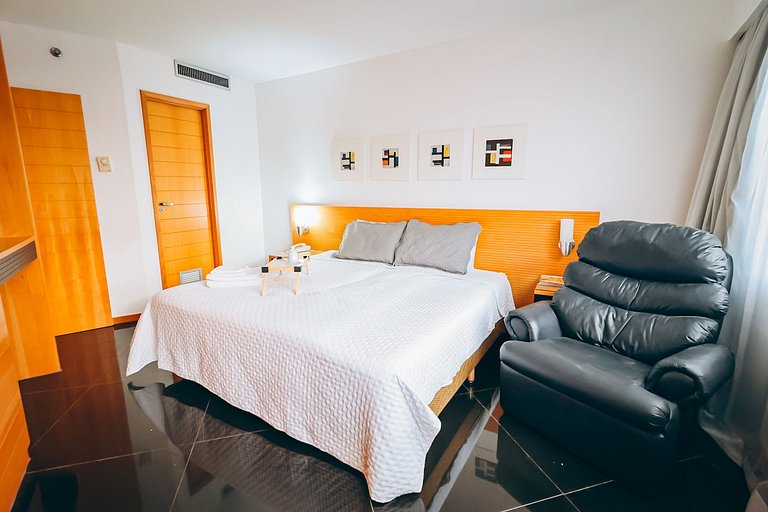 Apartamento completo no Golden Tulip