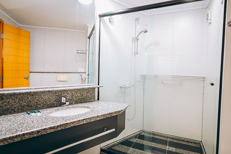 Apartamento completo no Golden Tulip