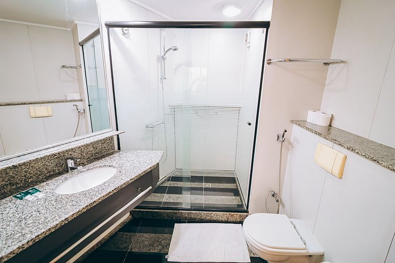 Apartamento completo no Golden Tulip