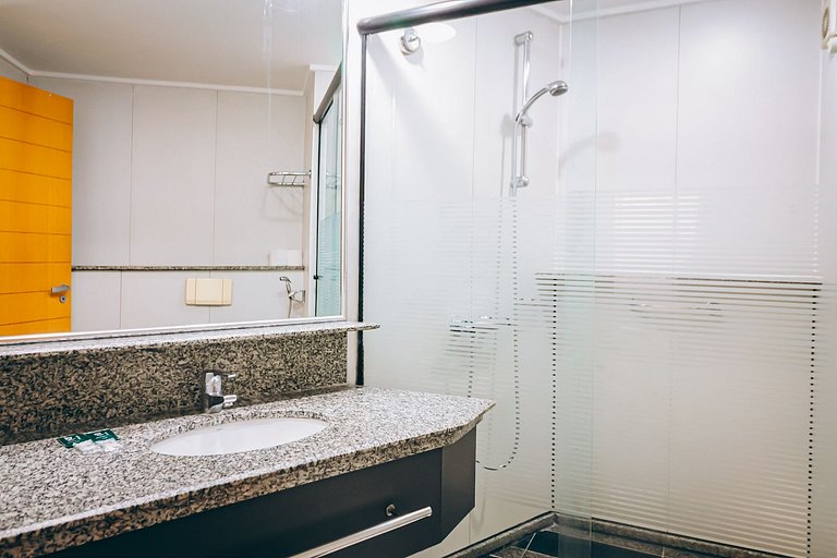 Apartamento completo no Golden Tulip
