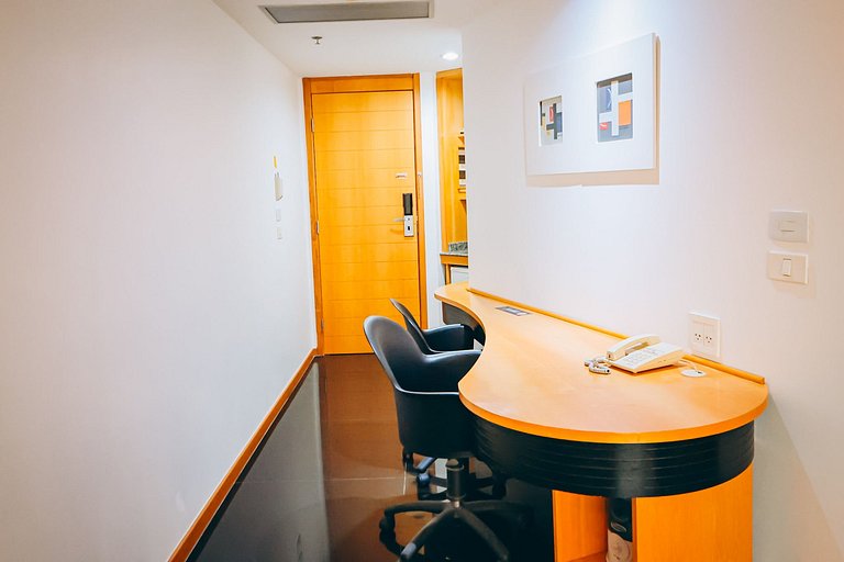 Apartamento completo no Golden Tulip
